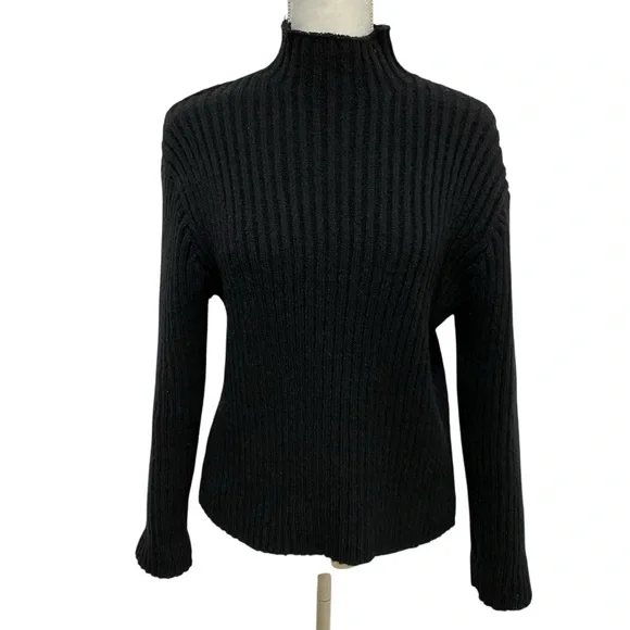Steve Madden Black Ribbed Turtleneck Sweater - Picture 16 of 17